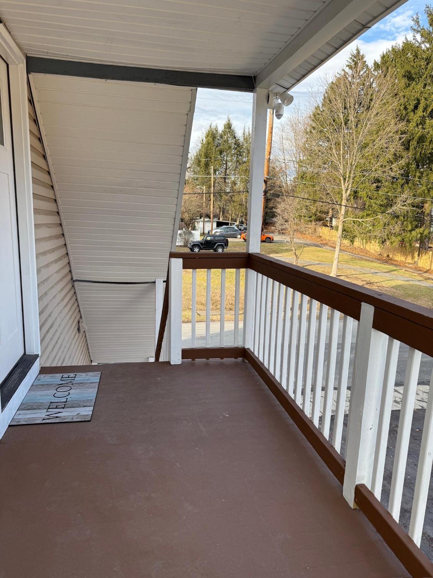 Broad Street Duplex Apartment Stroudsburg